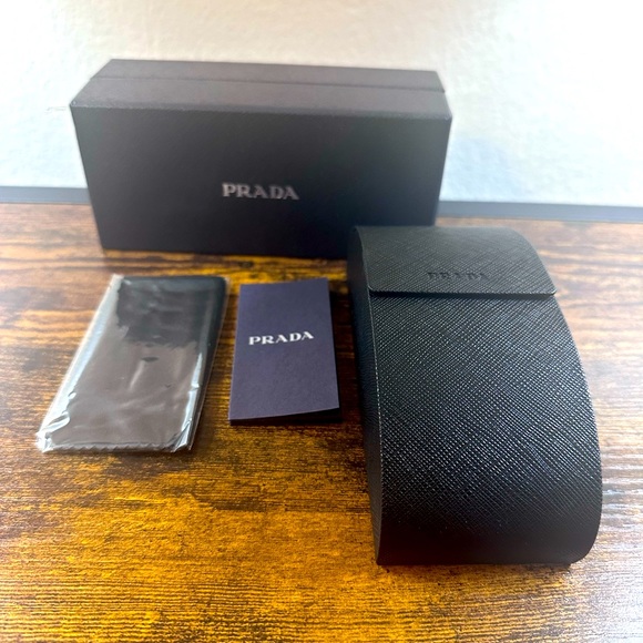 PRADA | Sunglasses PR 19ZS - Picture 7 of 7